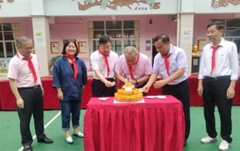 常懷感恩，心存大愛